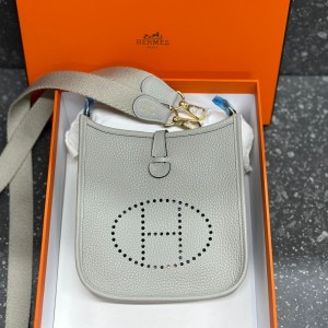 Сумка Hermes Evelyne 16 cm
