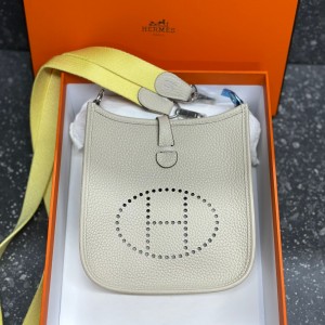 Сумка Hermes Evelyne 16 cm