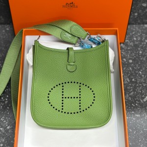 Сумка Hermes Evelyne 16 cm