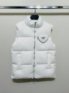 Жилетка Prada