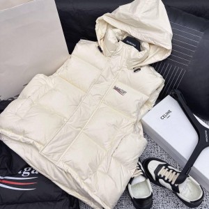 Жилетка Balenciaga