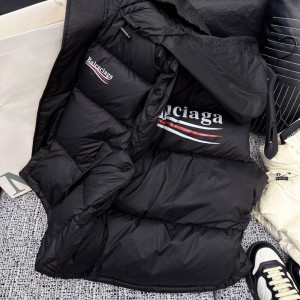 Жилетка Balenciaga