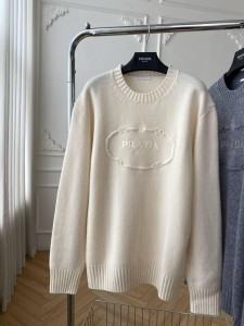Свитер Prada