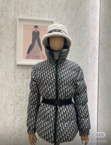 Пуховик Dior