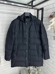 Пуховик Kiton c сьемным капюшоном