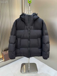 Пуховик Louis Vuitton