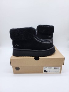 UGG FUNKETTE PLATFORM BOOTS