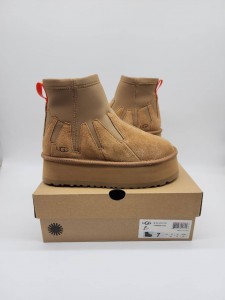 UGG PLATFORM BOOT CHESTNUT