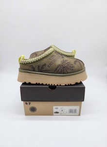 UGG TAZZ PLATFORM EREWHON SAND