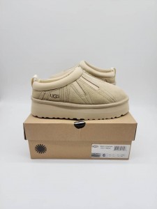 UGG TAZZ PLATFORM