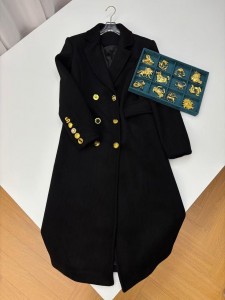 Пальто Schiaparelli