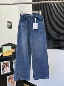 Джинсы Dior