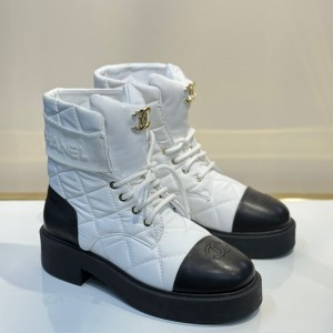 Дутые ботинки Chanel