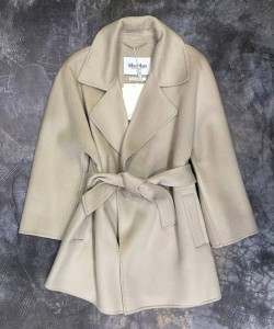Короткое пальто Max Mara