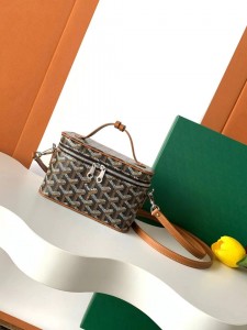 Сумка косметичка Gojard