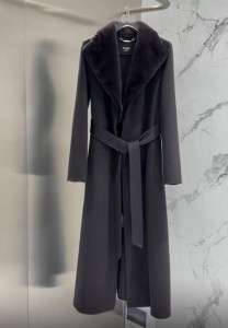 Пальто с норкой Fendi Пальто с норкой Fendi