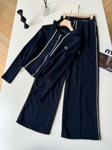 Костюм Miu Miu Костюм Miu Miu