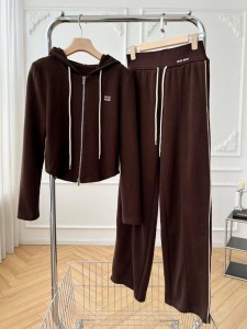 Костюм Miu Miu Костюм Miu Miu