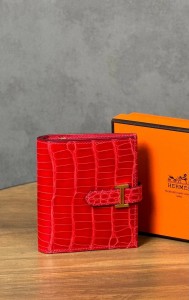 Крокодлиовый кошелек Hermes Крокодлиовый кошелек Hermes