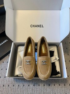 Лоферы на меху Chanel Лоферы на меху Chanel