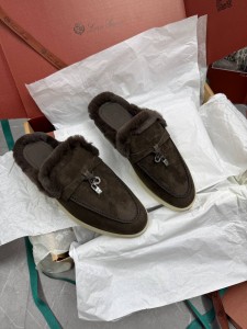 Мюли на меху Loro Piana Мюли на меху Loro Piana