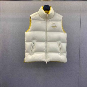 Жилетка Moncler Жилетка Moncler
