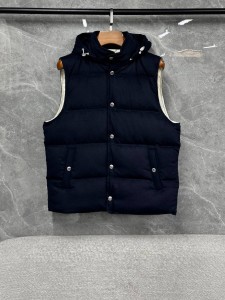 Кашемировая жилетка Brunello Cucinelli Кашемировая жилетка Brunello Cucinelli