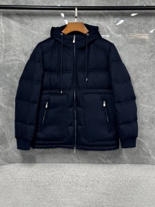 Пуховик Brunello Cucinelli Пуховик Brunello Cucinelli