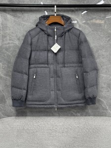 Пуховик Brunello Cucinelli Пуховик Brunello Cucinelli