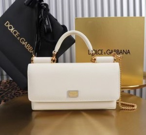Сумка Dolce&Gabbana 18 cm Сумка Dolce&Gabbana 18 cm