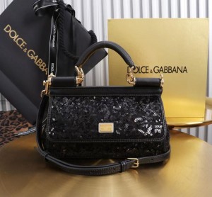 Сумка Dolce&Gabbana 18 cm Сумка Dolce&Gabbana 18 cm