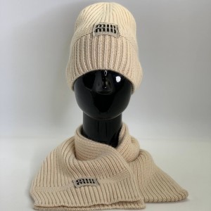 Комплект шапка и шарф Miu Miu Комплект шапка и шарф Miu Miu