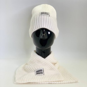 Комплект шапка и шарф Miu Miu Комплект шапка и шарф Miu Miu