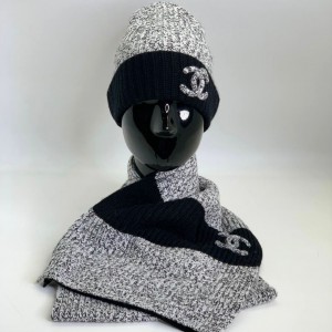 Кашемировый комплект шапка и шарф Chanel Кашемировый комплект шапка и шарф Chanel