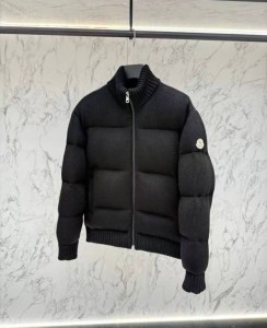 Пуховик Moncler Пуховик Moncler