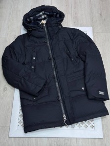Пуховик Burberry Пуховик Burberry