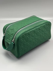 Косметичка Louis Vuitton Косметичка Louis Vuitton