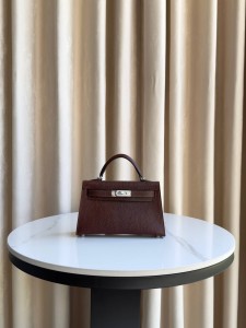 Сумка Hermes Volynka Leather Mini Kelly Сумка Hermes Volynka Leather Mini Kelly