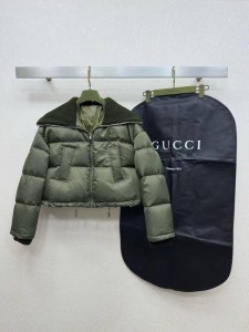 Пуховик Gucci