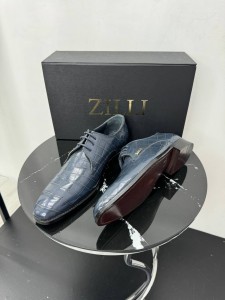 Крокодиловые туфли Zilli