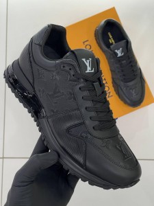 Кроссовки Louis Vuitton