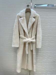 Шуба из цигейки Brunello Cucinelli