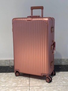 Чемодан Rimowa