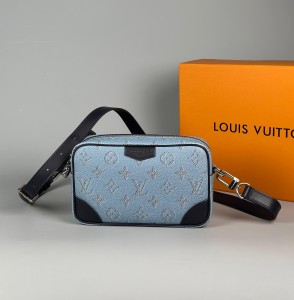 Сумка мессенджер Louis Vuitton