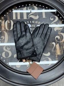 Перчатки Loro Piana