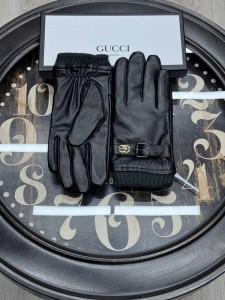 Перчатки Gucci