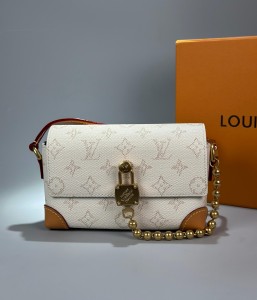 Сумка Louis Vuitton Сумка Louis Vuitton