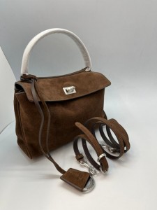 Сумка Balenciaga Rodeo 23 cm Сумка Balenciaga Rodeo 23 cm