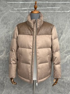 Пуховик Bottega Veneta Пуховик Bottega Veneta