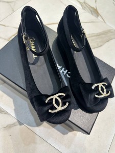 Бархатные балетки Chanel